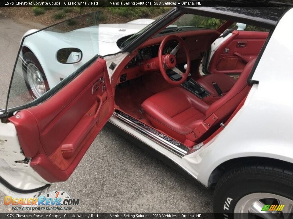 1979 Chevrolet Corvette Coupe Classic White / Red Photo #20