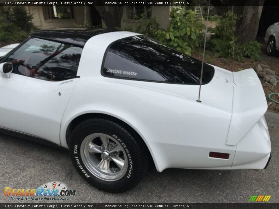 1979 Chevrolet Corvette Coupe Classic White / Red Photo #27