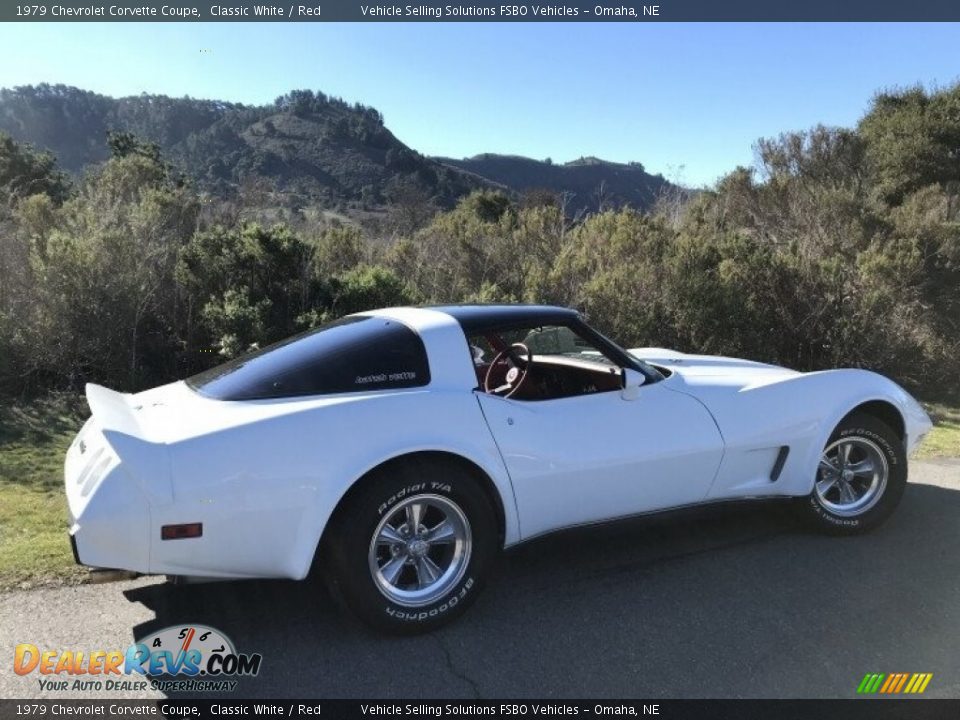 1979 Chevrolet Corvette Coupe Classic White / Red Photo #34