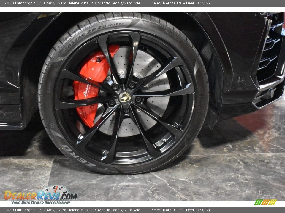 2020 Lamborghini Urus AWD Wheel Photo #9