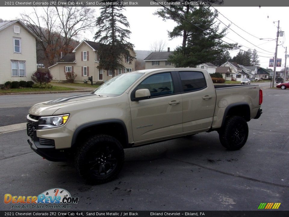 Front 3/4 View of 2021 Chevrolet Colorado ZR2 Crew Cab 4x4 Photo #7