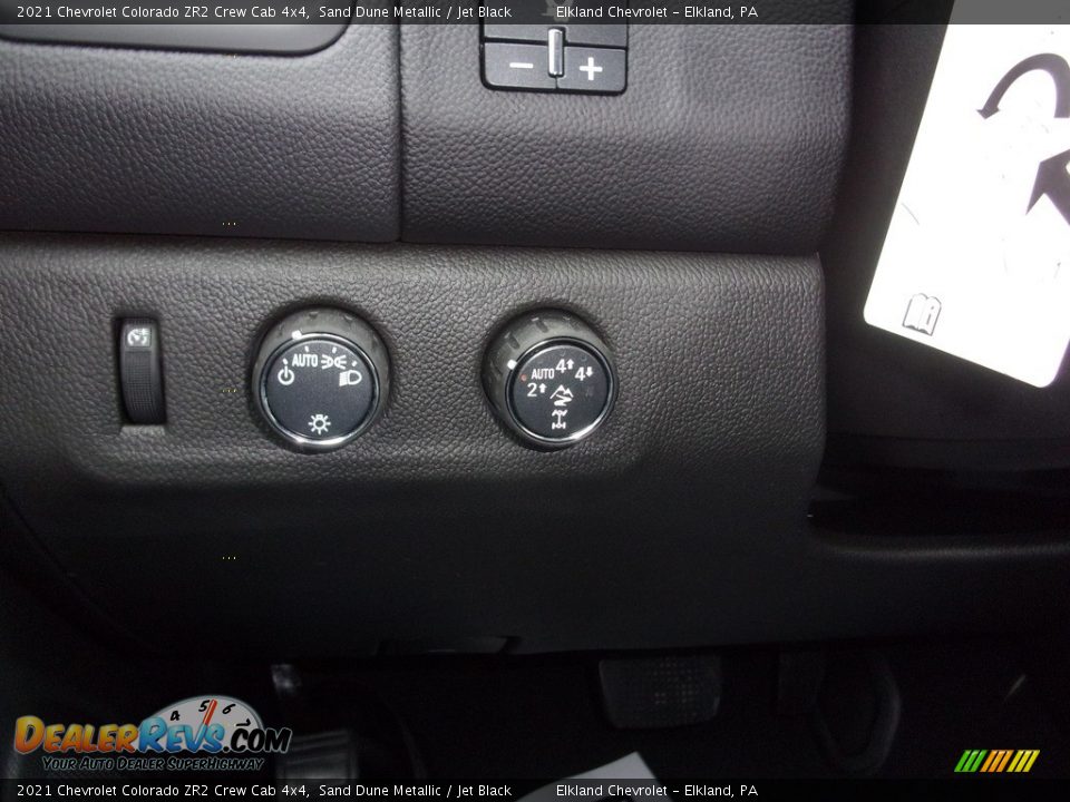 Controls of 2021 Chevrolet Colorado ZR2 Crew Cab 4x4 Photo #28