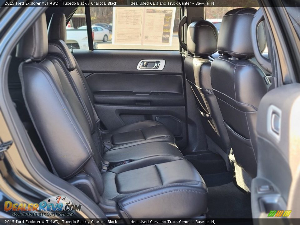 2015 Ford Explorer XLT 4WD Tuxedo Black / Charcoal Black Photo #12