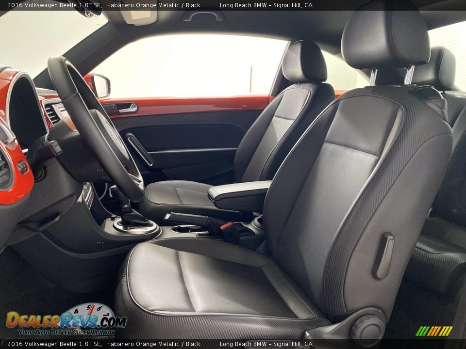 Front Seat of 2016 Volkswagen Beetle 1.8T SE Photo #15