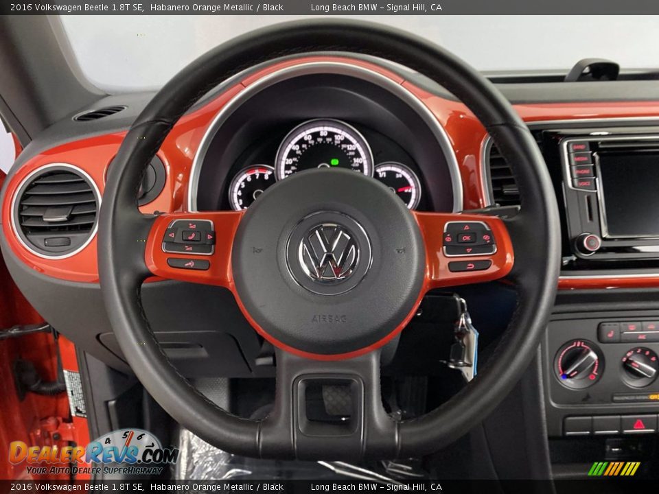 2016 Volkswagen Beetle 1.8T SE Steering Wheel Photo #16