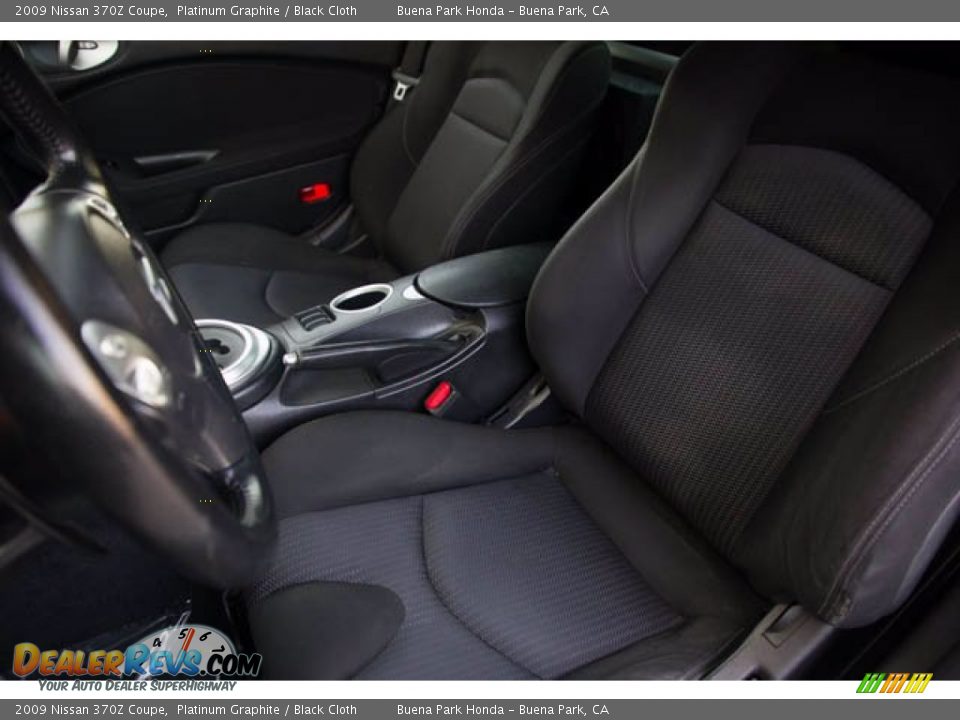 2009 Nissan 370Z Coupe Platinum Graphite / Black Cloth Photo #18