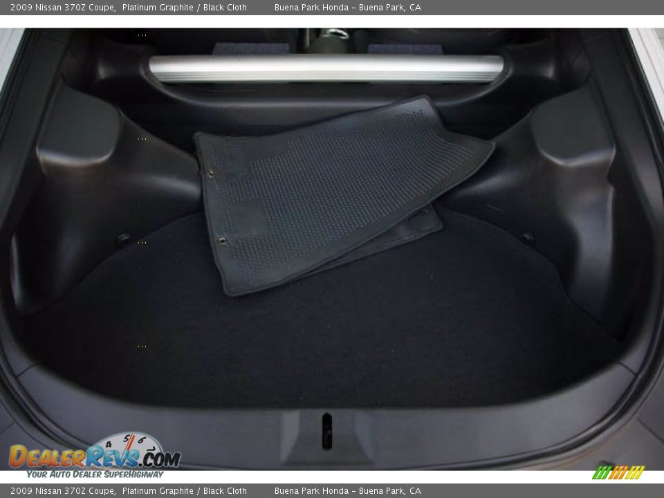2009 Nissan 370Z Coupe Platinum Graphite / Black Cloth Photo #19