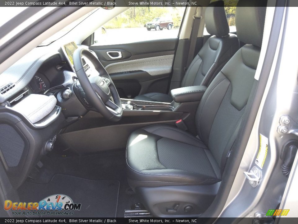 Front Seat of 2022 Jeep Compass Latitude 4x4 Photo #9