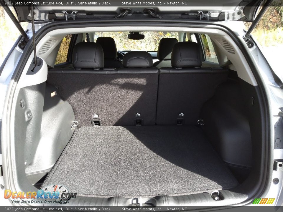 2022 Jeep Compass Latitude 4x4 Trunk Photo #13