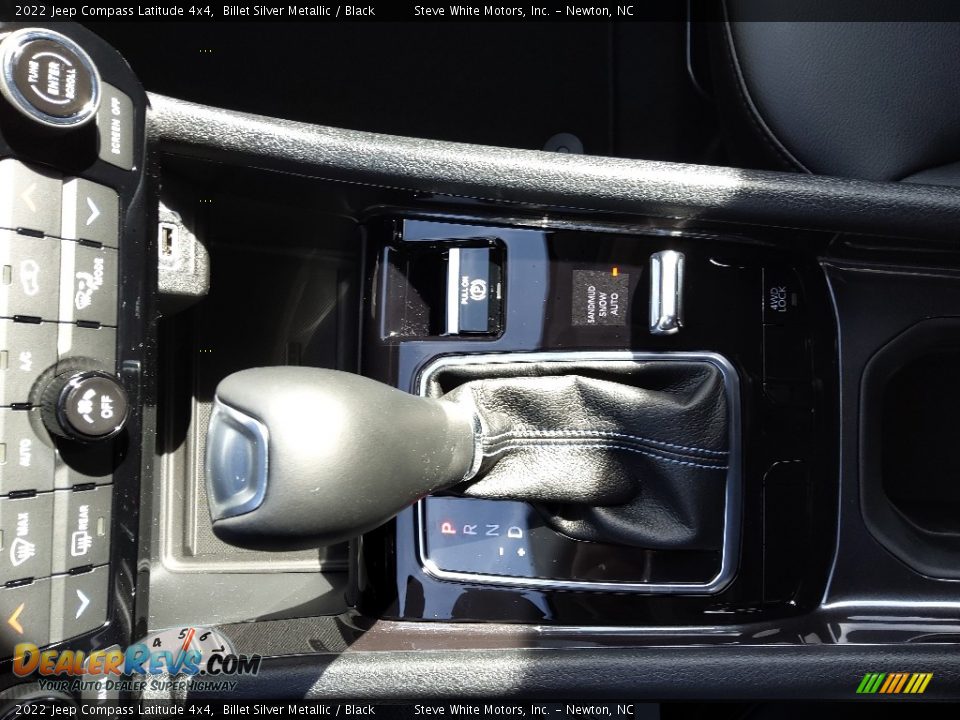 2022 Jeep Compass Latitude 4x4 Shifter Photo #25