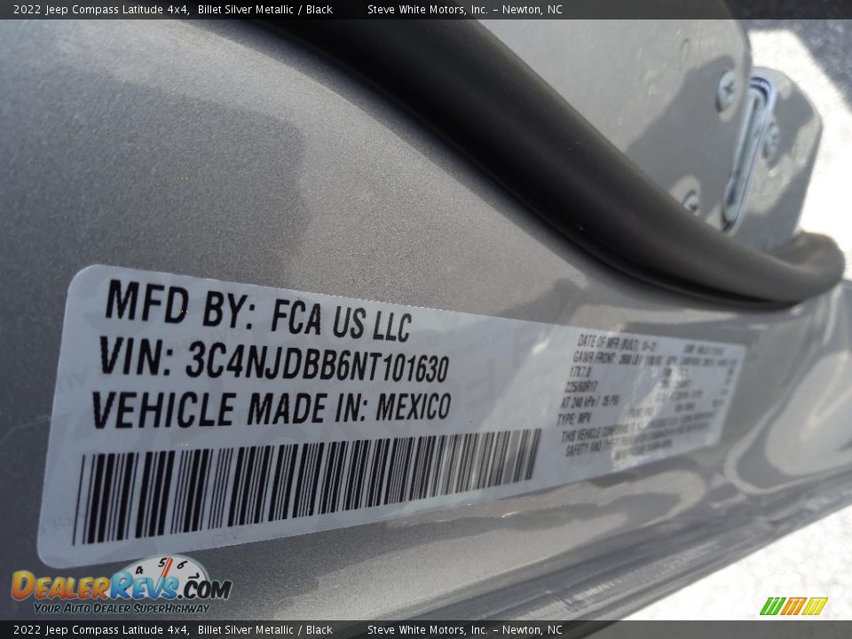 2022 Jeep Compass Latitude 4x4 Billet Silver Metallic / Black Photo #29