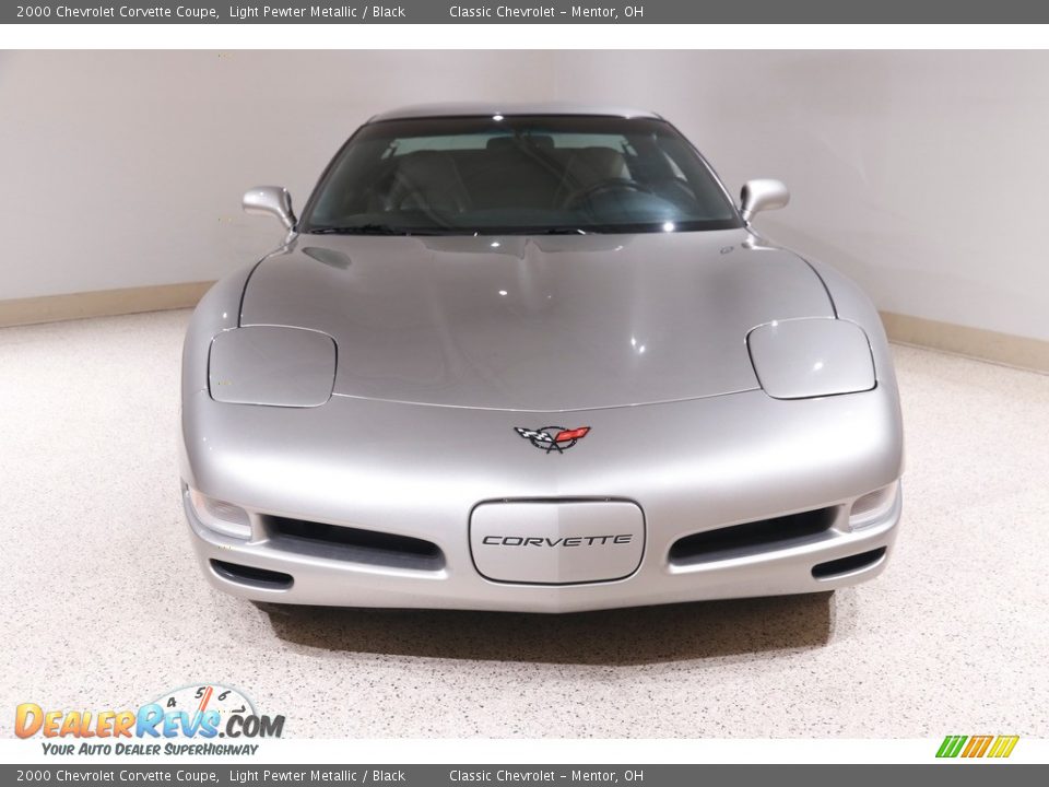 2000 Chevrolet Corvette Coupe Light Pewter Metallic / Black Photo #2