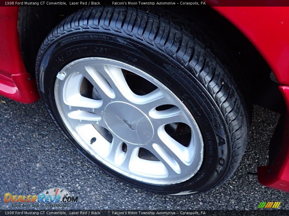 1998 Ford Mustang GT Convertible Laser Red / Black Photo #10