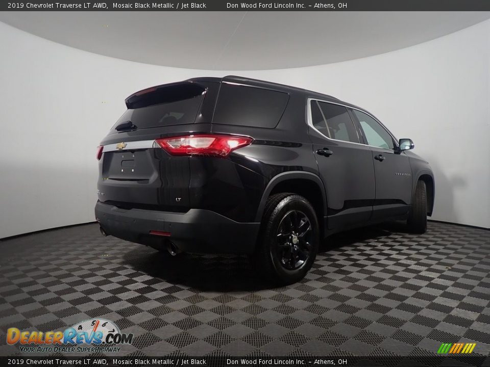 2019 Chevrolet Traverse LT AWD Mosaic Black Metallic / Jet Black Photo #18