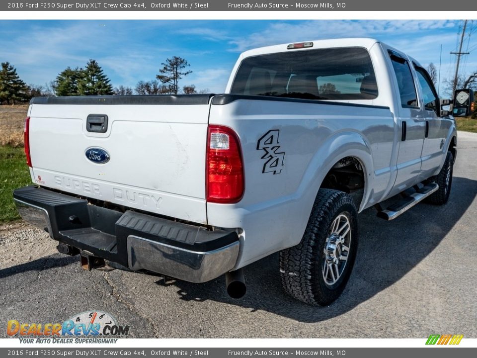 2016 Ford F250 Super Duty XLT Crew Cab 4x4 Oxford White / Steel Photo #4