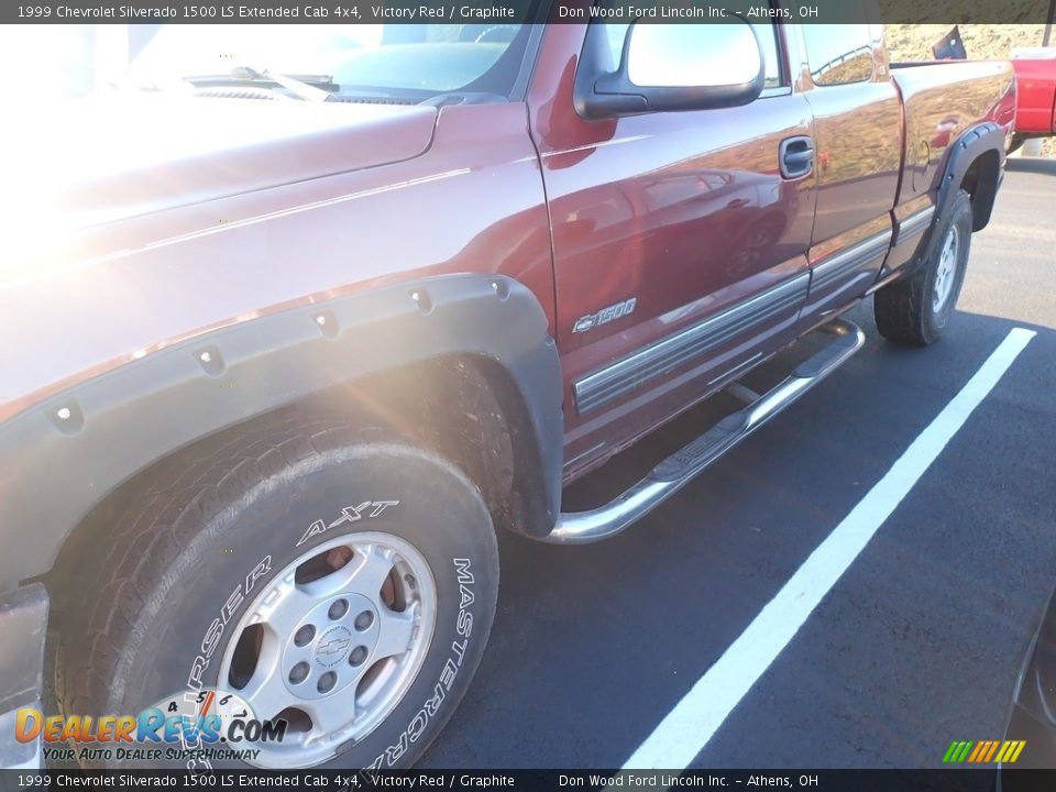 1999 Chevrolet Silverado 1500 LS Extended Cab 4x4 Victory Red / Graphite Photo #6