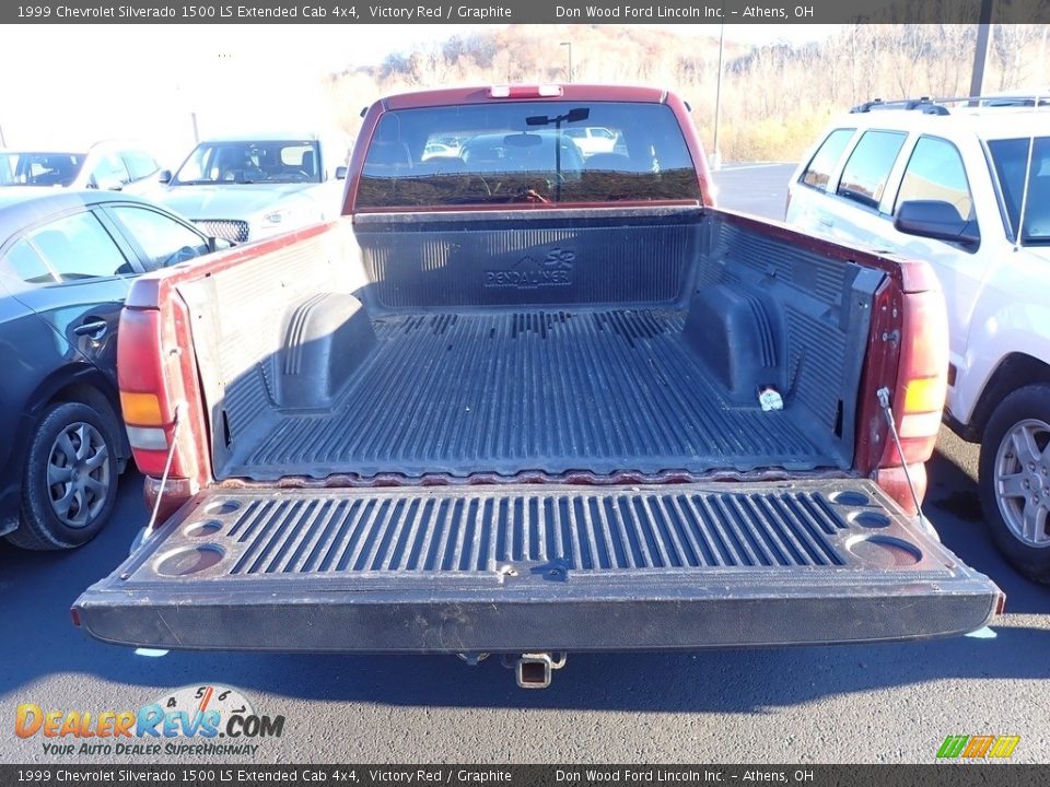 1999 Chevrolet Silverado 1500 LS Extended Cab 4x4 Victory Red / Graphite Photo #9