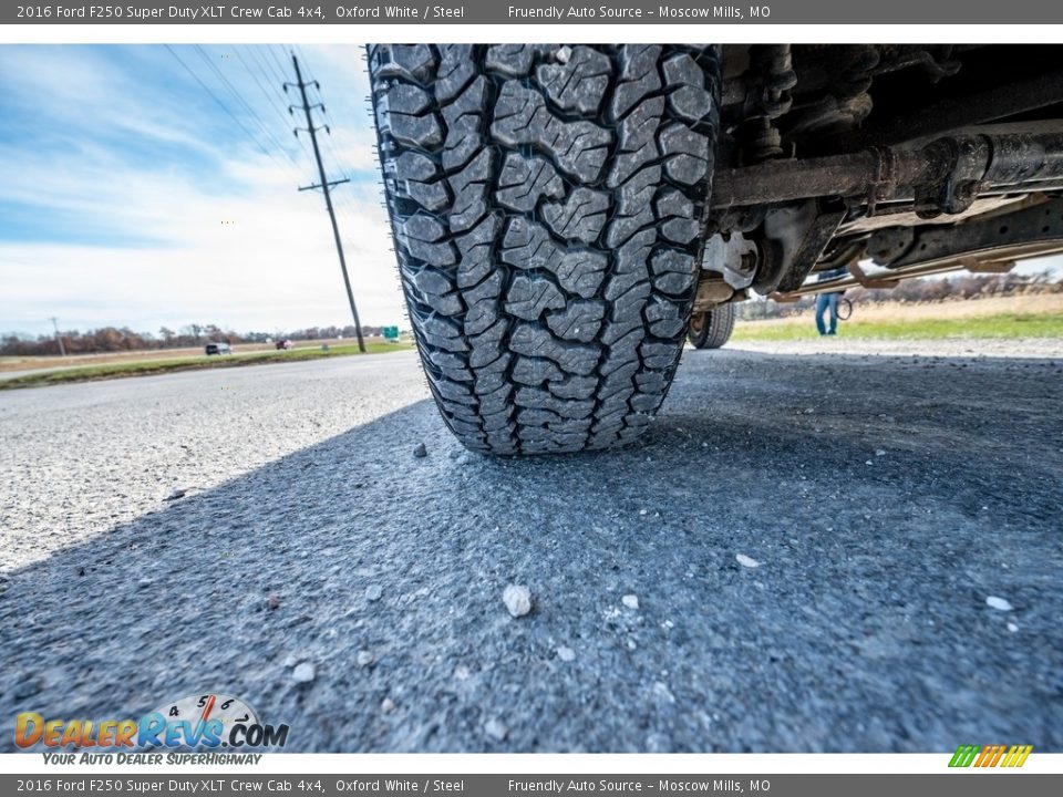 2016 Ford F250 Super Duty XLT Crew Cab 4x4 Oxford White / Steel Photo #11