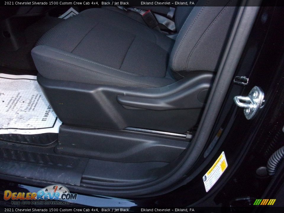 2021 Chevrolet Silverado 1500 Custom Crew Cab 4x4 Black / Jet Black Photo #16