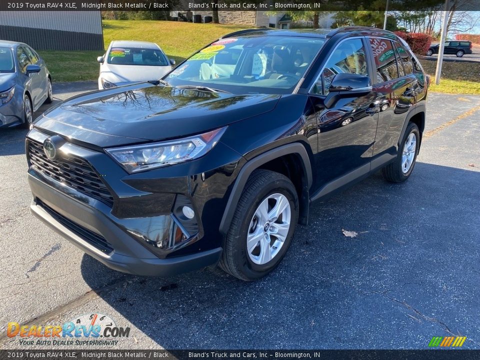 2019 Toyota RAV4 XLE Midnight Black Metallic / Black Photo #2