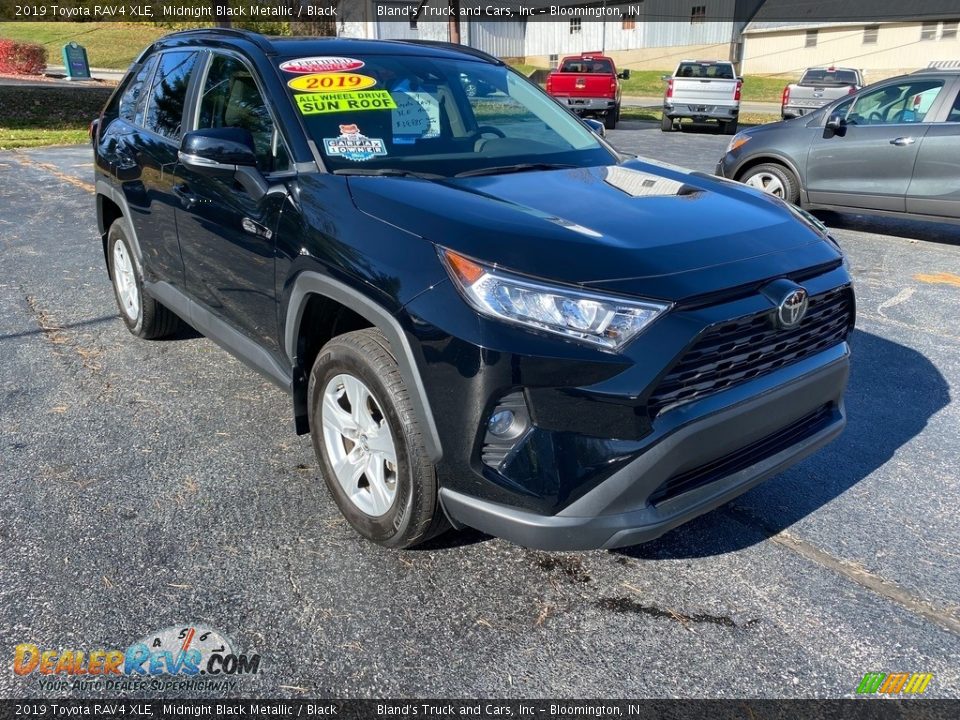 2019 Toyota RAV4 XLE Midnight Black Metallic / Black Photo #4