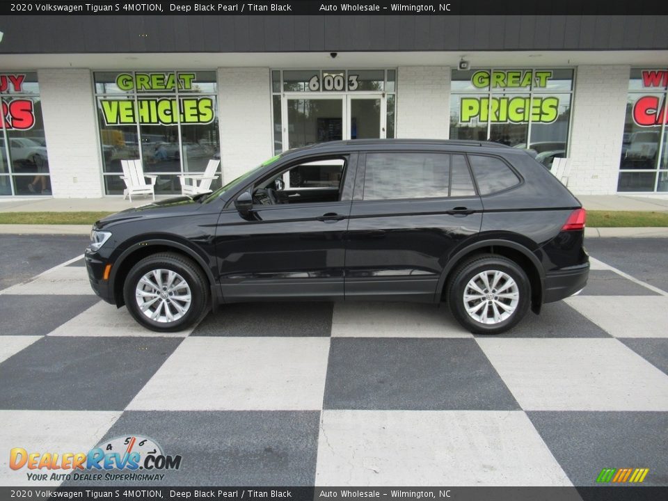 2020 Volkswagen Tiguan S 4MOTION Deep Black Pearl / Titan Black Photo #1