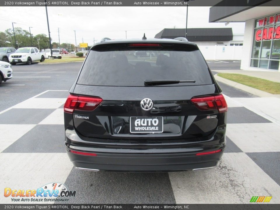 2020 Volkswagen Tiguan S 4MOTION Deep Black Pearl / Titan Black Photo #4