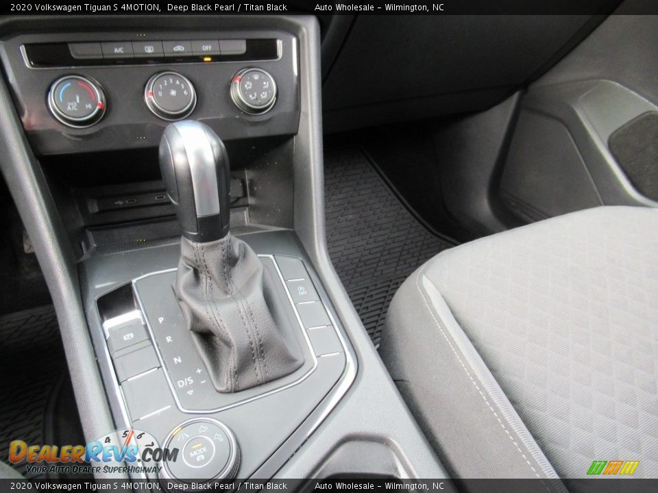 2020 Volkswagen Tiguan S 4MOTION Deep Black Pearl / Titan Black Photo #19
