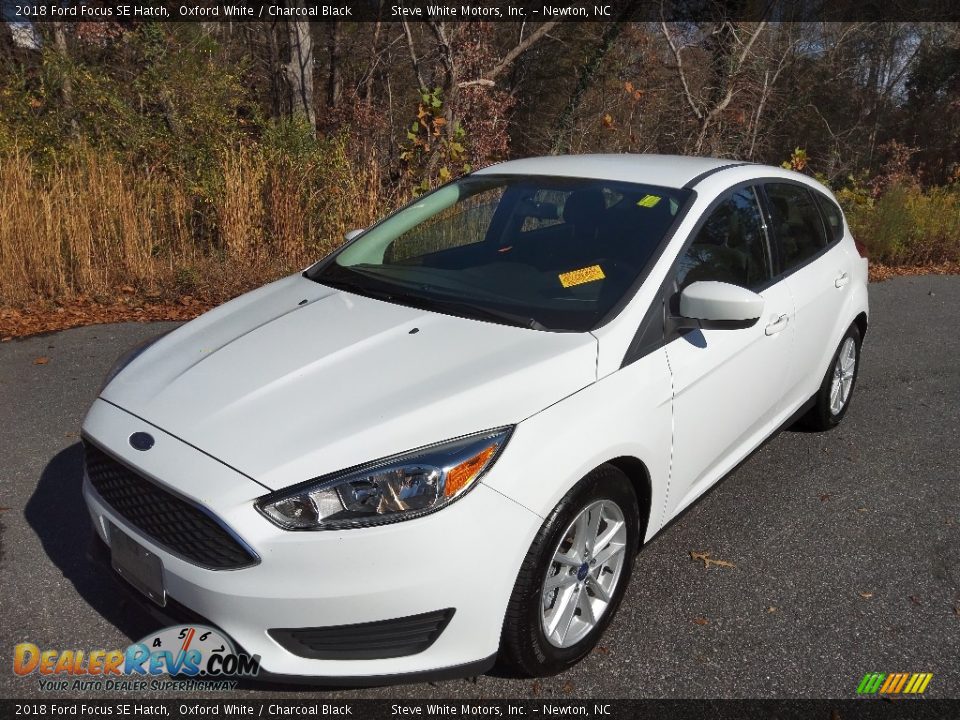 2018 Ford Focus SE Hatch Oxford White / Charcoal Black Photo #3