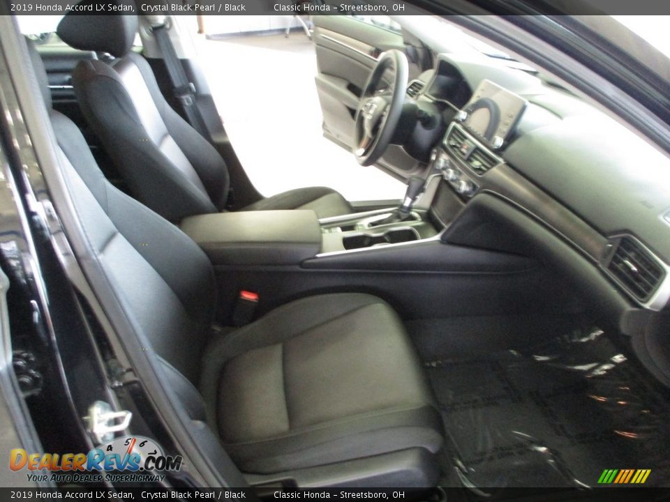 2019 Honda Accord LX Sedan Crystal Black Pearl / Black Photo #16