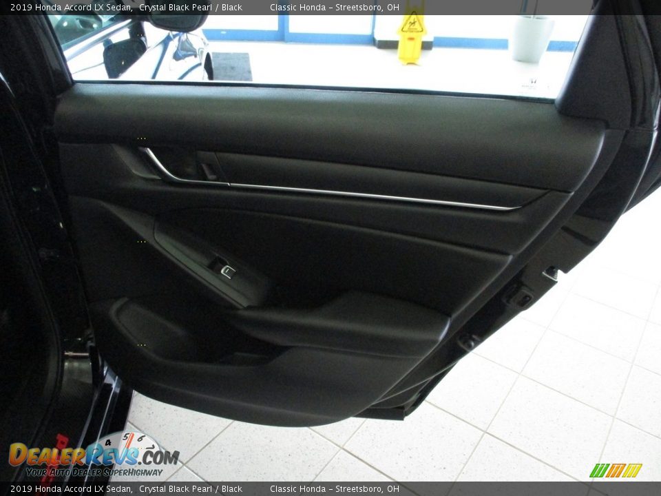 2019 Honda Accord LX Sedan Crystal Black Pearl / Black Photo #17
