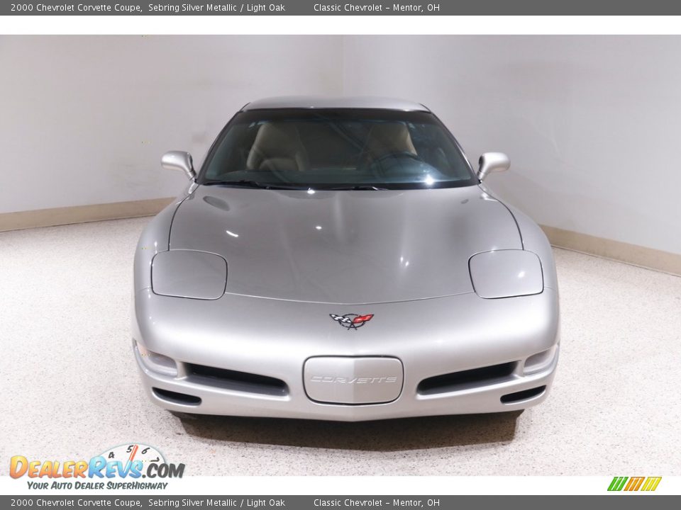 2000 Chevrolet Corvette Coupe Sebring Silver Metallic / Light Oak Photo #2