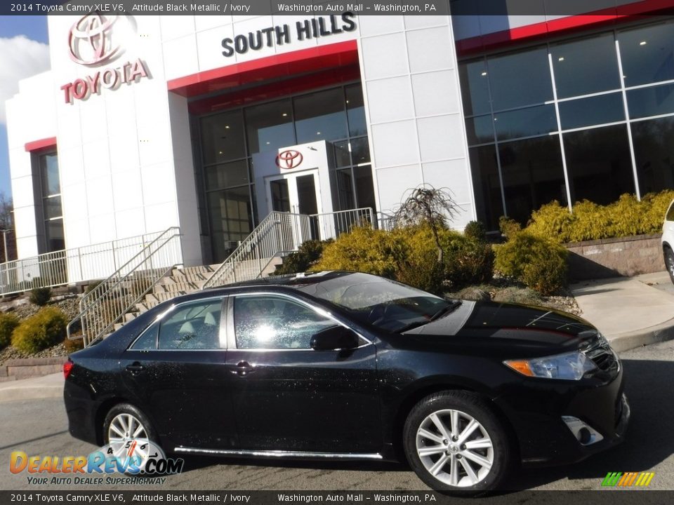 2014 Toyota Camry XLE V6 Attitude Black Metallic / Ivory Photo #2