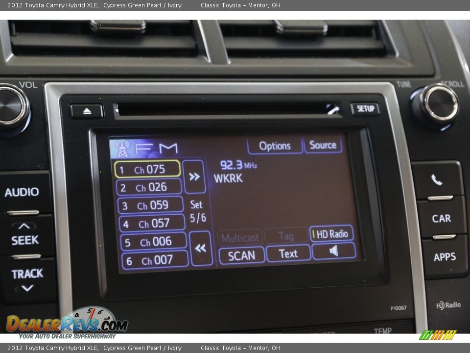 2012 Toyota Camry Hybrid XLE Cypress Green Pearl / Ivory Photo #10