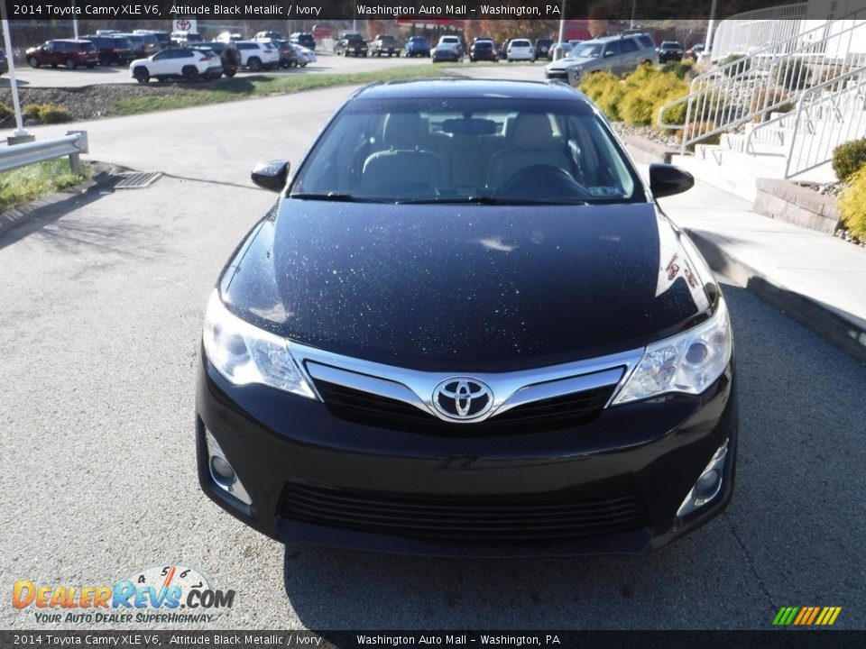 2014 Toyota Camry XLE V6 Attitude Black Metallic / Ivory Photo #11