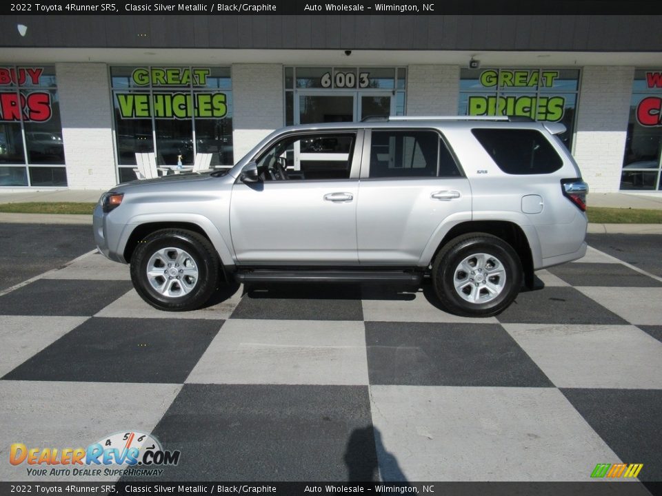 2022 Toyota 4Runner SR5 Classic Silver Metallic / Black/Graphite Photo #1