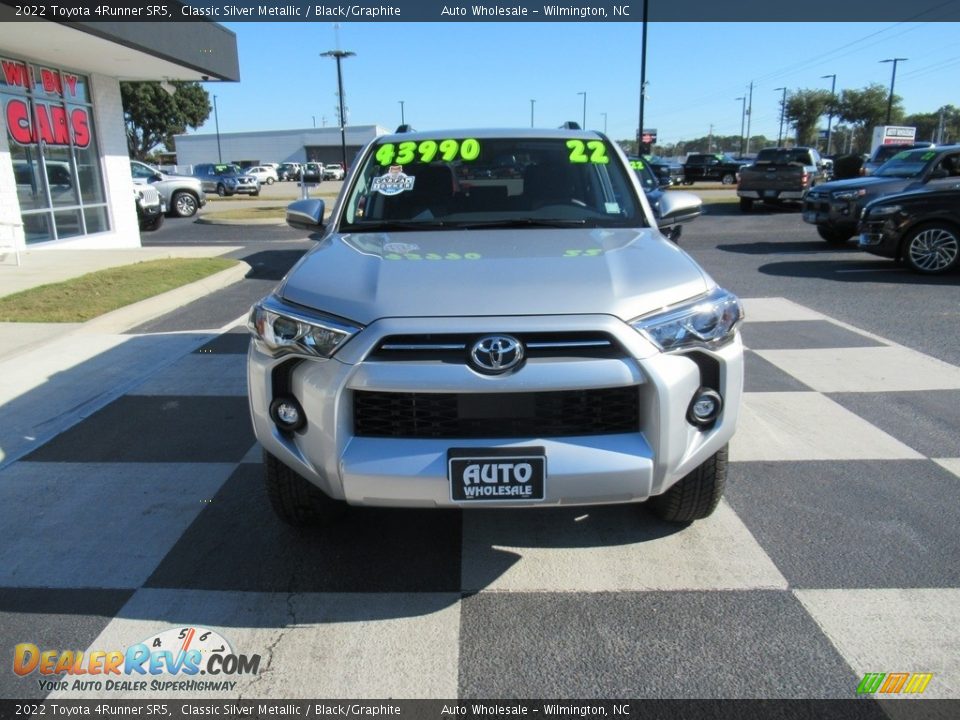 2022 Toyota 4Runner SR5 Classic Silver Metallic / Black/Graphite Photo #2