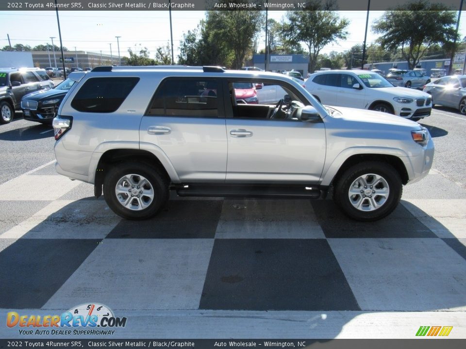 Classic Silver Metallic 2022 Toyota 4Runner SR5 Photo #3