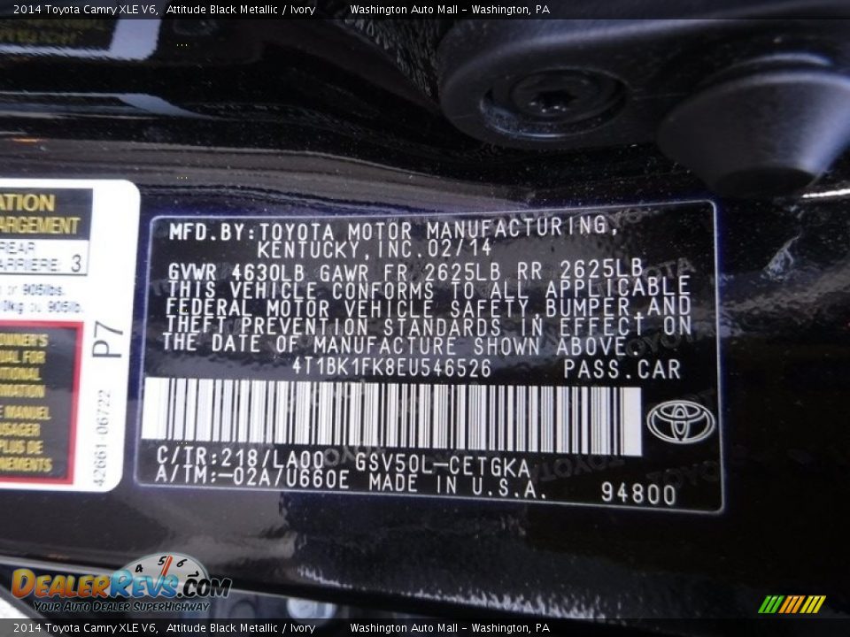 2014 Toyota Camry XLE V6 Attitude Black Metallic / Ivory Photo #29