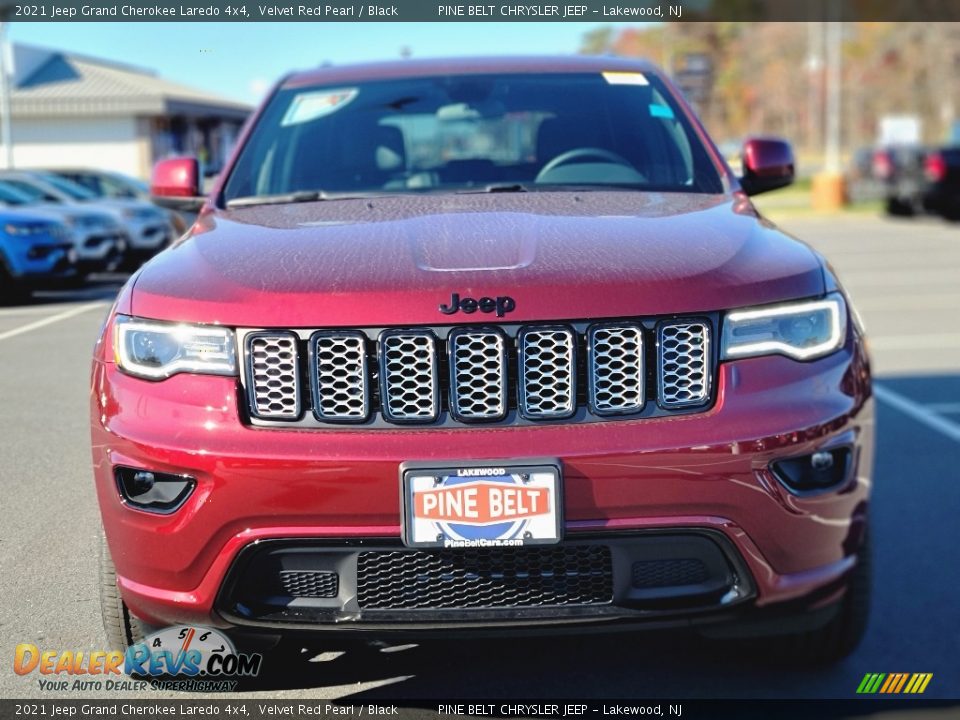 2021 Jeep Grand Cherokee Laredo 4x4 Velvet Red Pearl / Black Photo #3