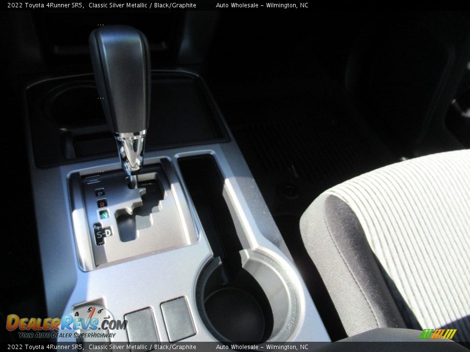 2022 Toyota 4Runner SR5 Shifter Photo #19