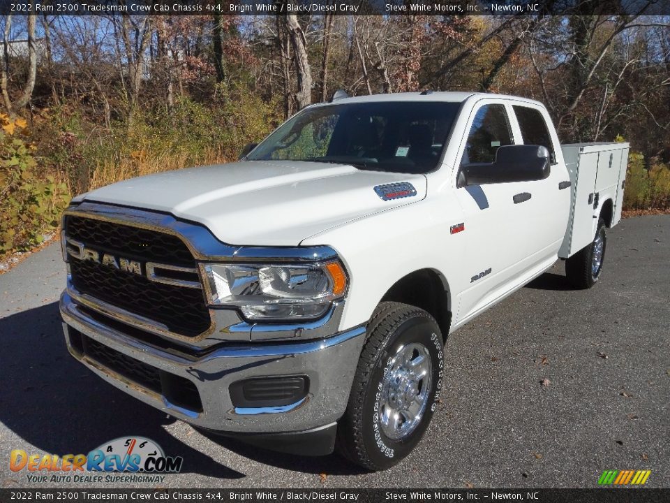 2022 Ram 2500 Tradesman Crew Cab Chassis 4x4 Bright White / Black/Diesel Gray Photo #2