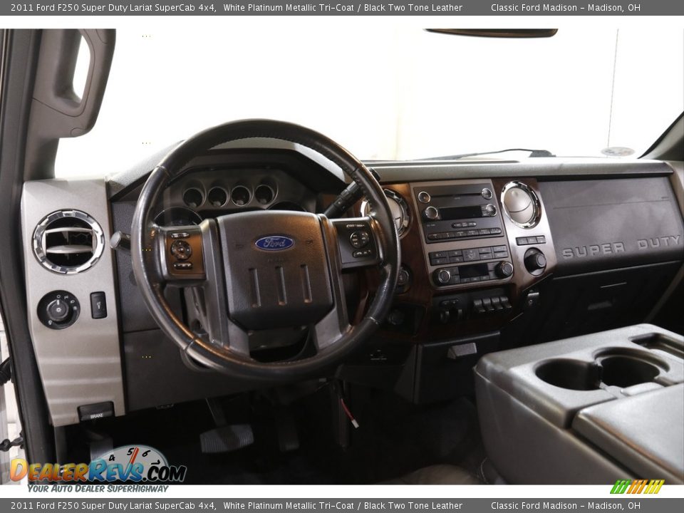 2011 Ford F250 Super Duty Lariat SuperCab 4x4 White Platinum Metallic Tri-Coat / Black Two Tone Leather Photo #7