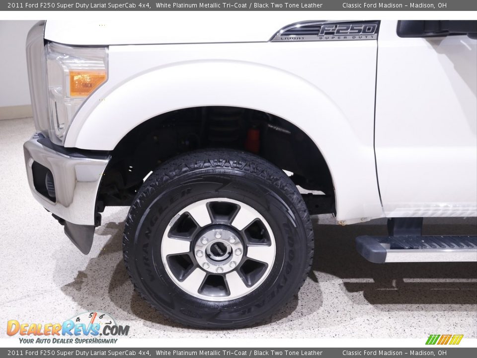 2011 Ford F250 Super Duty Lariat SuperCab 4x4 White Platinum Metallic Tri-Coat / Black Two Tone Leather Photo #20