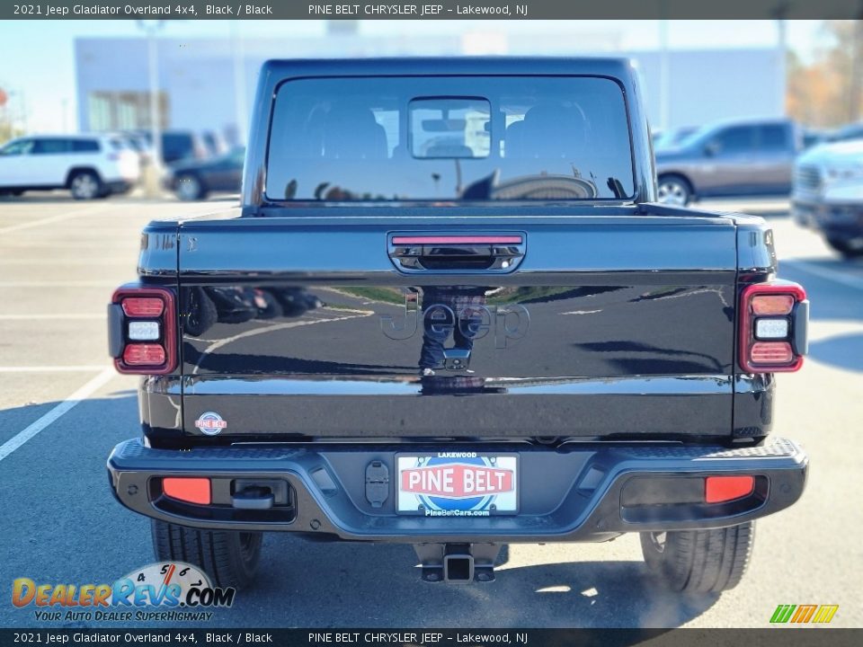 2021 Jeep Gladiator Overland 4x4 Black / Black Photo #7