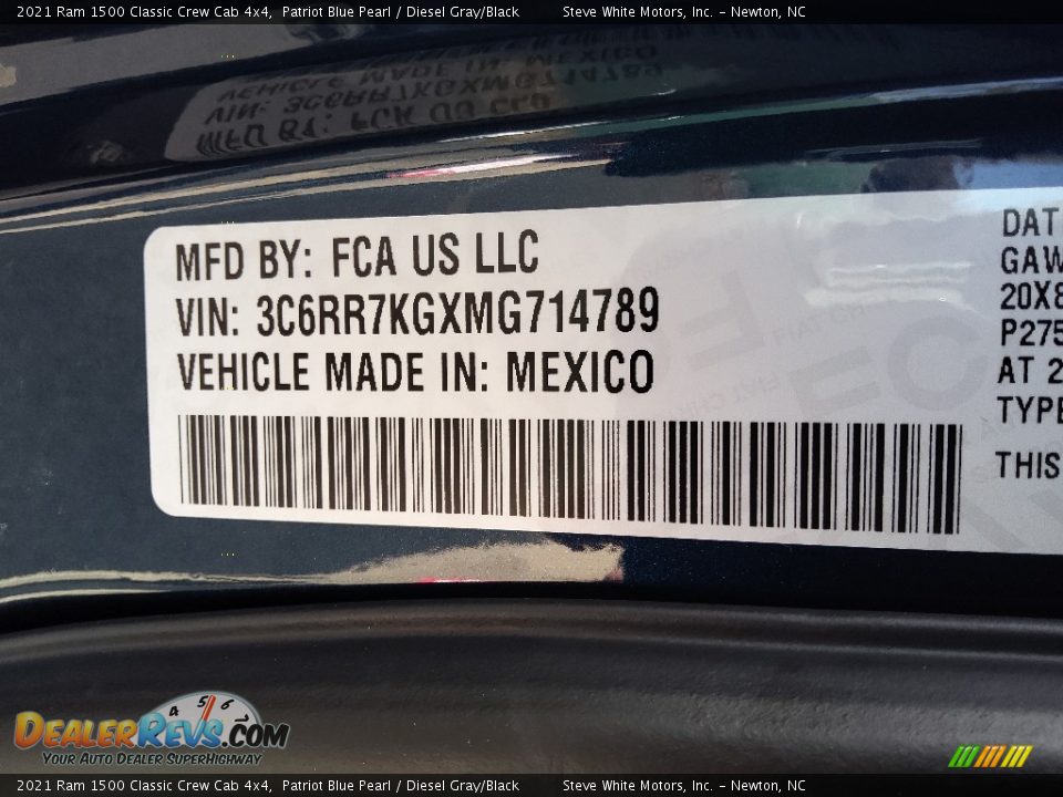 2021 Ram 1500 Classic Crew Cab 4x4 Patriot Blue Pearl / Diesel Gray/Black Photo #31