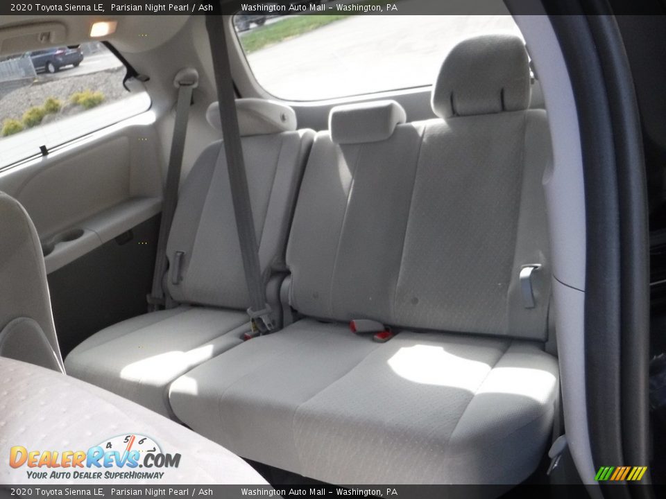 2020 Toyota Sienna LE Parisian Night Pearl / Ash Photo #16