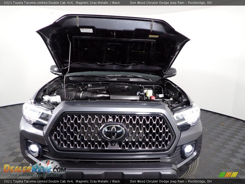 2021 Toyota Tacoma Limited Double Cab 4x4 Magnetic Gray Metallic / Black Photo #9