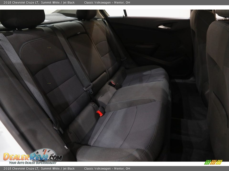 2018 Chevrolet Cruze LT Summit White / Jet Black Photo #15