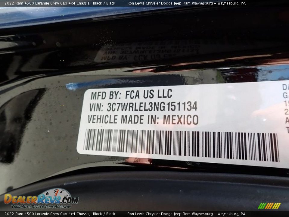 2022 Ram 4500 Laramie Crew Cab 4x4 Chassis Black / Black Photo #14